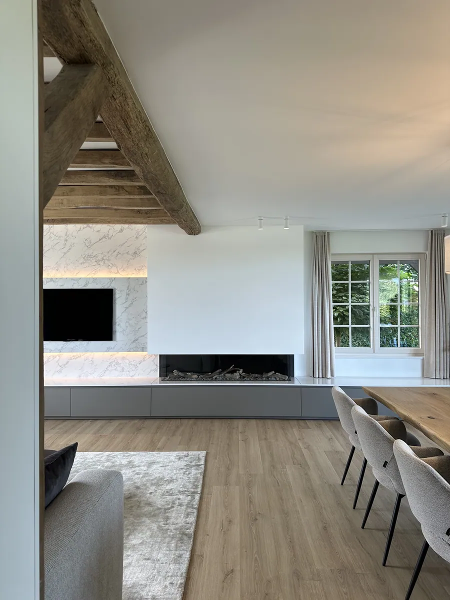 IVO 1.0 — interior