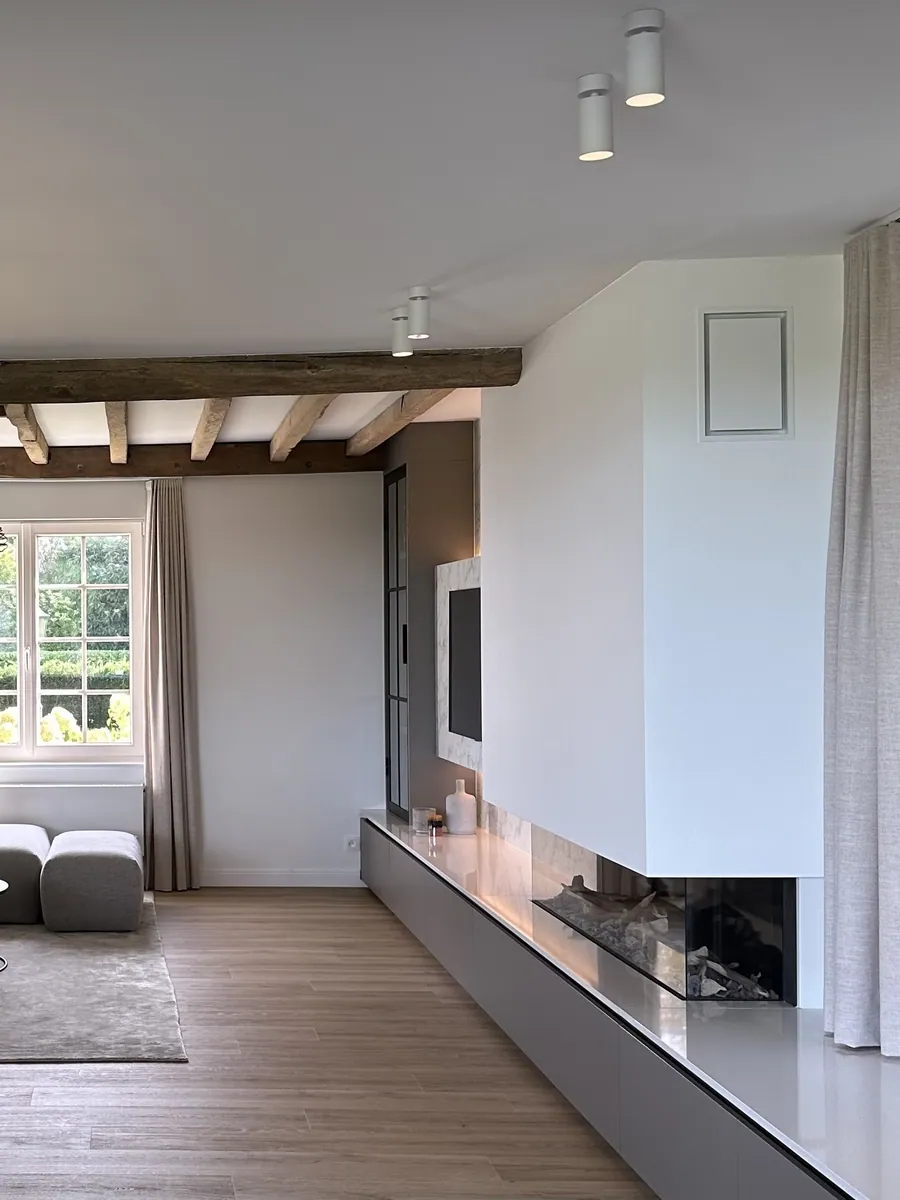 IVO 1.0 — interior