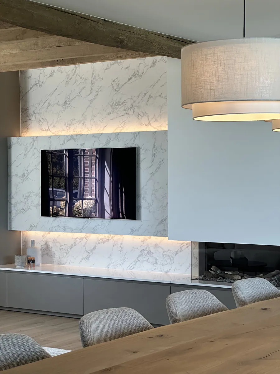 IVO 1.0 — interior