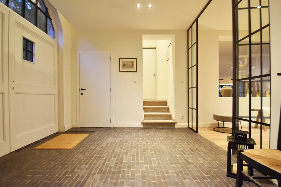 La Grange — interior